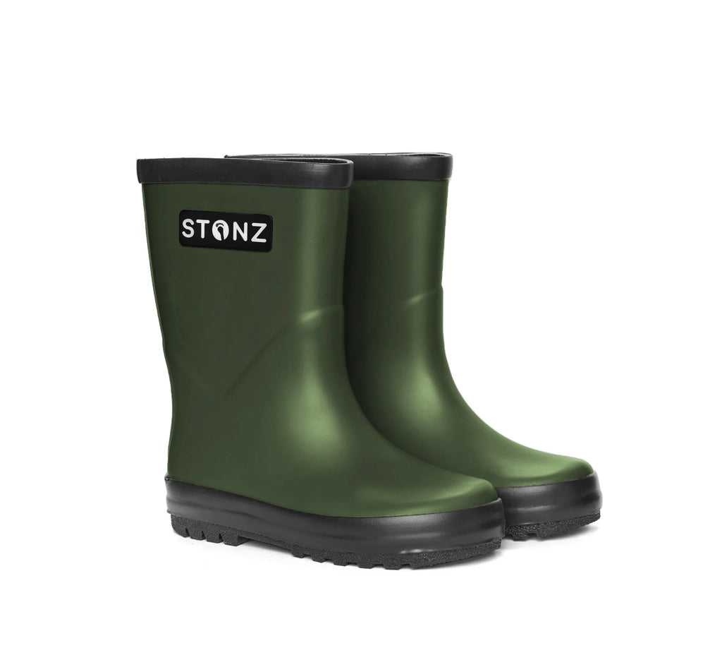 Forest green rubber boots by Stonz.