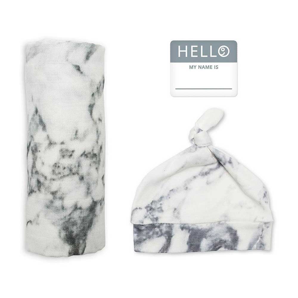 Lulujo Hello World Blanket & Knotted Hat Newborn Set - Marble