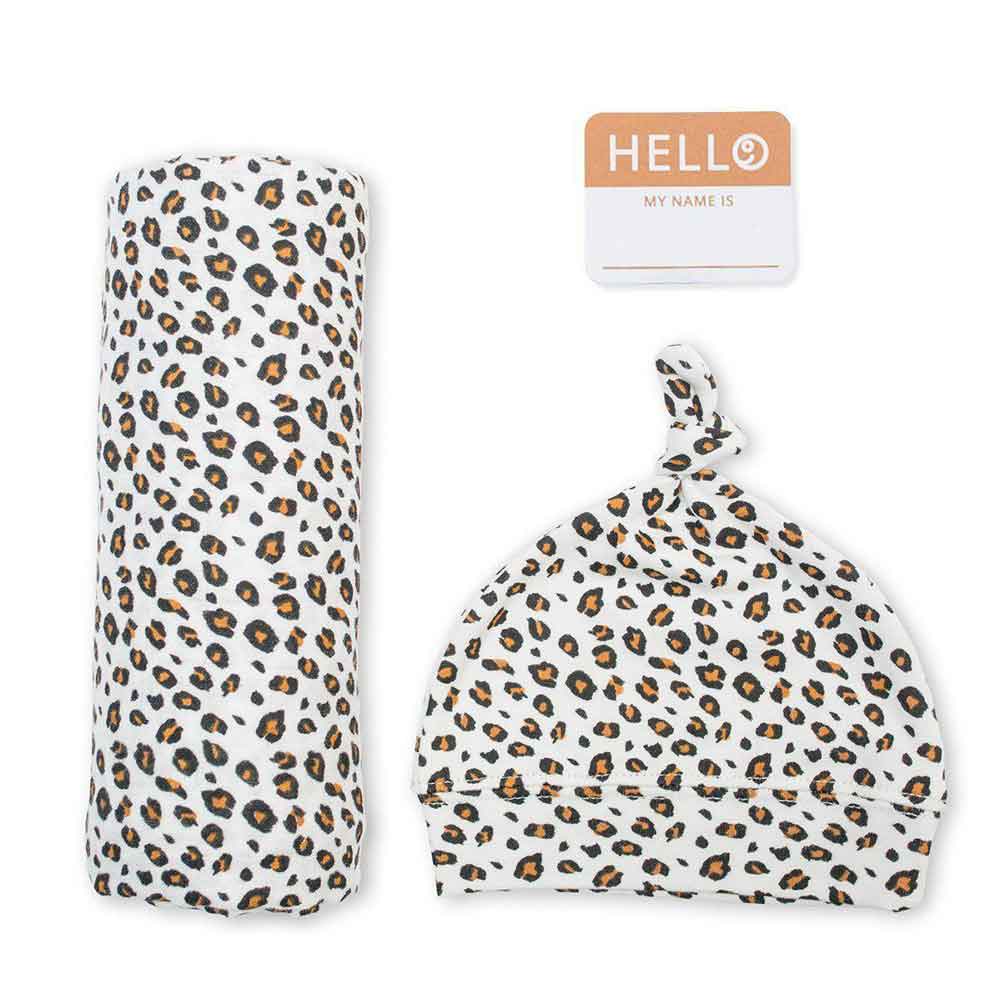 Lulujo Hello World Blanket & Knotted Hat Newborn Set - Leopard